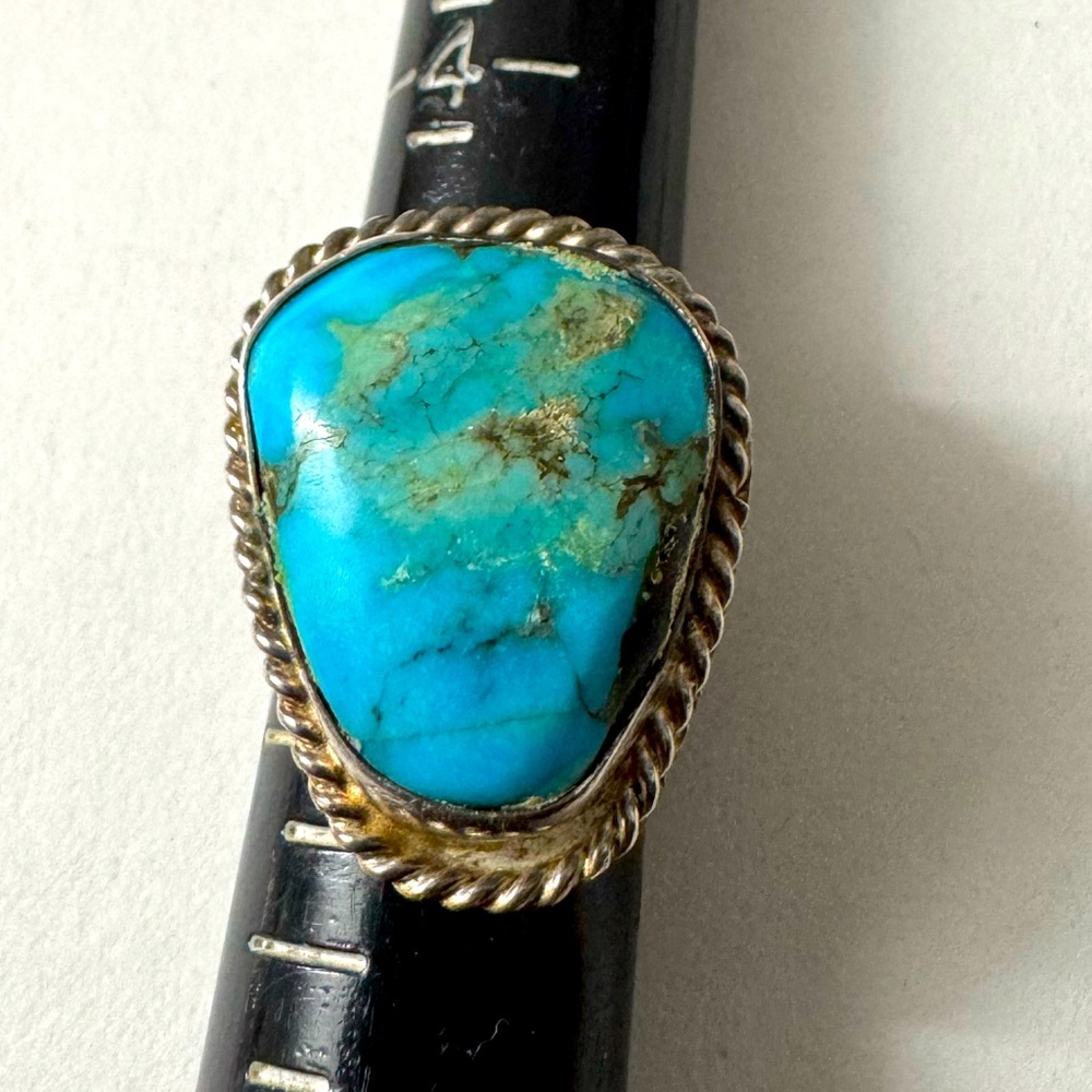 The Rustic Elegance: Sterling Silver 925 Turquoise Ring